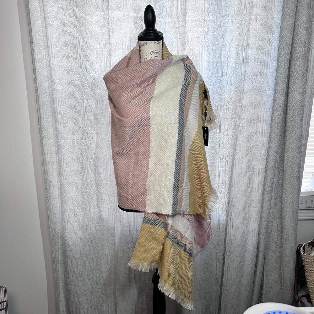 NWT Caffee Muti Color stripped Blanket‎ Scarf
